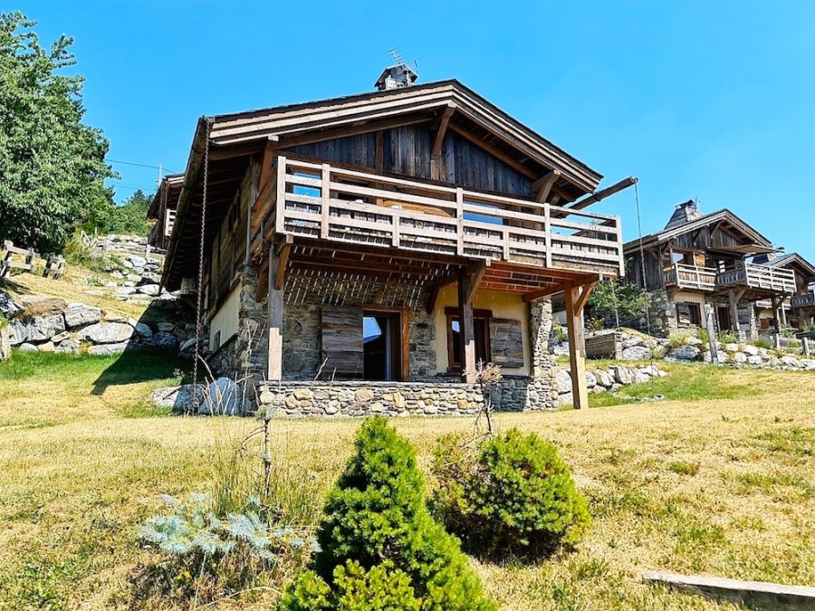 Chalet Keshi Hameau des perles Les Chalets Secrets Font-Romeu